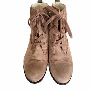 Naturalizer Cynergy Tan Suede Leather Sherpa Lined Lace Up Boots Women's Size 8